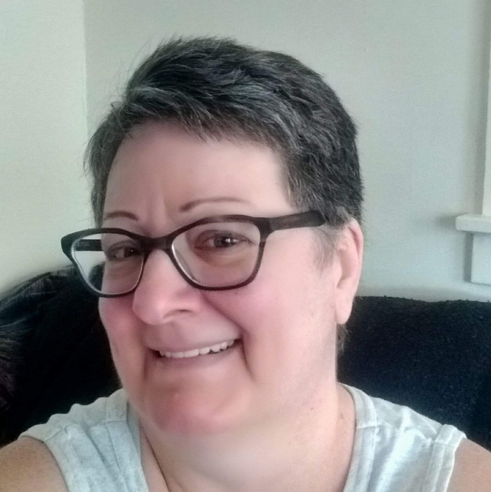 Meet your Posher, Denise